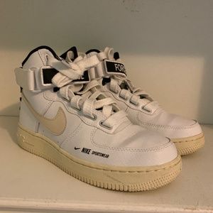 Women's Nike Air Force -1